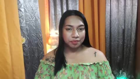 Snapshot of ellah_morena chatting on February 14, 9:56 am Ellah online show from February 14, 9:56 am
