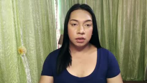 Snapshot of ellah_morena chatting on February 24, 5:11 am Ellah online show from February 24, 5:11 am