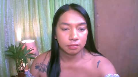 Snapshot of ellah_morena chatting on September 13, 3:17 am Ellah online show from September 13, 3:17 am