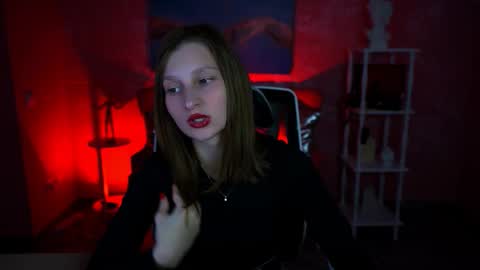 Ella online show from February 14, 7:21 pm