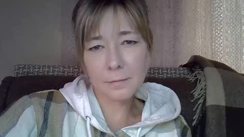 ellajohnsonx online show from September 27, 10:20 am