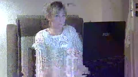 ellajohnsonx online show from February 6, 3:15 pm