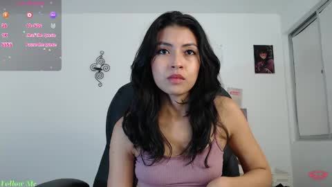 Snapshot of ellajonz chatting on May 31, 5:26 am Ella Amoneth online show from May 31, 5:26 am