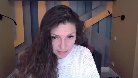 EllaLongs online show from October 21, 11:33 am