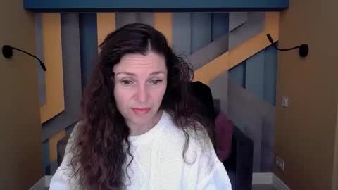 EllaLongs online show from November 6, 12:28 pm