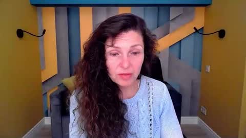 Snapshot of ellalongs chatting on April 24, 11:34 am EllaLongs online show from April 24, 11:34 am