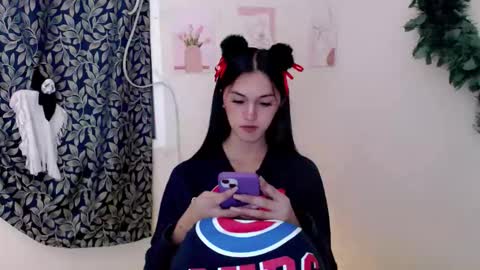 ELLA online show from November 2, 10:17 am