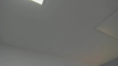 Ella online show from November 10, 12:04 pm