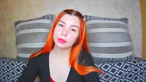 Snapshot of ellanuar chatting on October 15, 3:28 am EllaNuar online show from October 15, 3:28 am