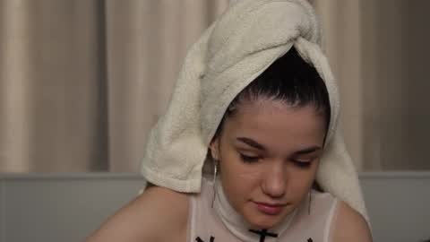 Ella online show from September 12, 6:35 am