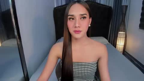 Snapshot of ellats_18 chatting on March 2, 4:50 am Sophia online show from March 2, 4:50 am