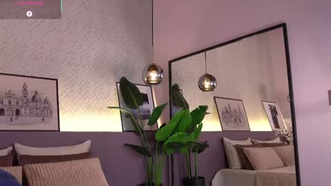 Elle Diane online show from March 21, 10:57 pm