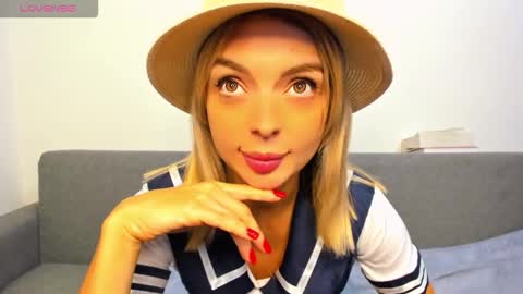 ellen_flow online show from October 10, 9:47 pm