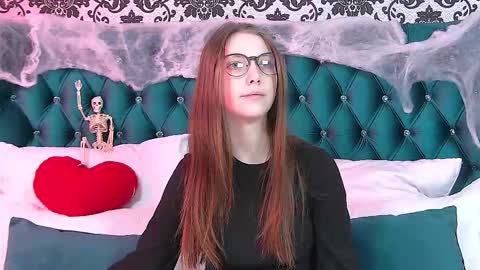 Snapshot of ellenbush chatting on October 27, 5:06 pm EllenBush online show from October 27, 5:06 pm