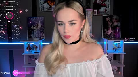 Snapshot of ellensoftt chatting on December 5, 5:17 pm Maria online show from December 5, 5:17 pm