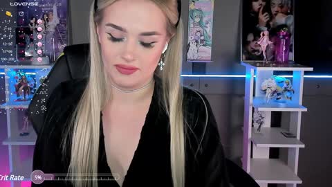 Snapshot of ellensoftt chatting on February 1, 9:29 pm Maria online show from February 1, 9:29 pm