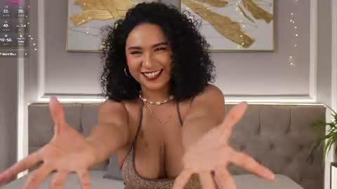 Snapshot of ellette_ chatting on June 17, 7:15 pm princess online show from June 17, 7:15 pm