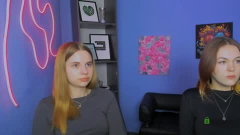 Snapshot of elli_ashley chatting on April 6, 11:33 am Ashley online show from April 6, 11:33 am