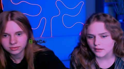 Snapshot of elli_ashley chatting on April 7, 1:55 pm Ashley online show from April 7, 1:55 pm