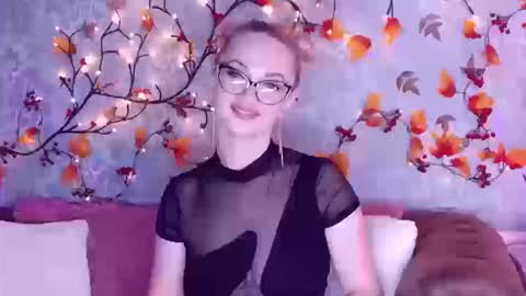 Elliana online show from September 23, 2:14 am