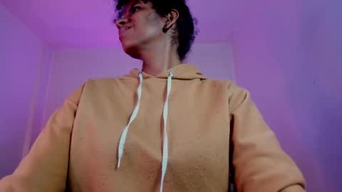  Ellie   online show from November 18, 12:53 pm