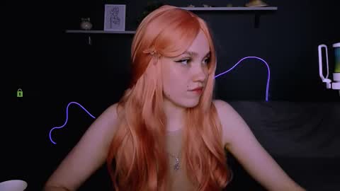 Ellie online show from September 17, 8:10 pm