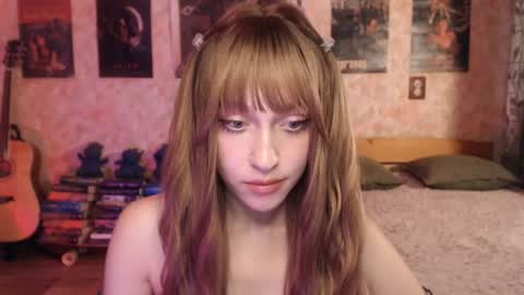 ellie_friendly online show from July 22, 1:30 am
