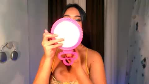 ellie online show from November 23, 4:29 pm