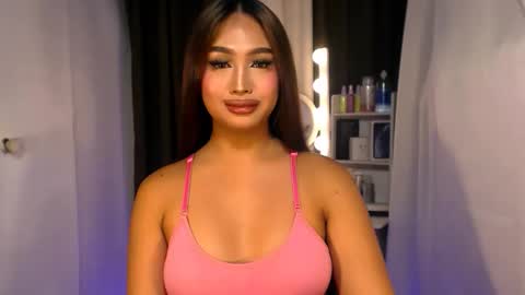 ellie online show from March 25, 2:17 am