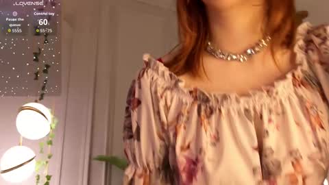 EllieLarson online show from March 18, 5:05 pm