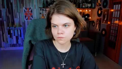 Snapshot of elliemurler chatting on November 15, 9:06 am elliemurler online show from November 15, 9:06 am