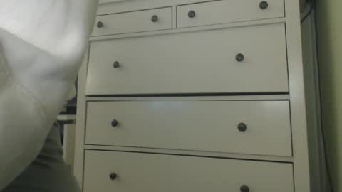 Snapshot of elliephant_ chatting on November 1, 12:40 pm just Emily online show from November 1, 12:40 pm