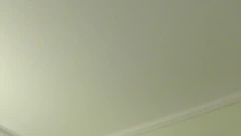 Snapshot of elliephant_ chatting on November 6, 11:11 am just Emily online show from November 6, 11:11 am