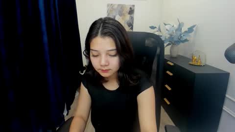 ellievensda online show from September 16, 7:48 pm