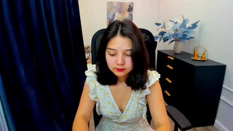 ellievensda online show from October 2, 11:28 am