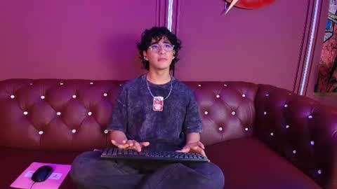  ELLIOR NOIR  online show from July 6, 7:49 pm