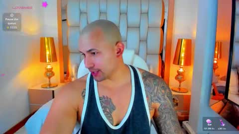 E L L I O T    V E L E Z online show from January 6, 8:12 pm