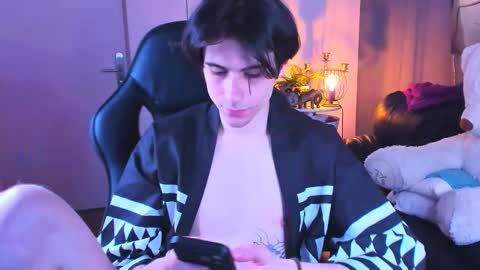 ellis_rin online show from October 26, 8:26 pm