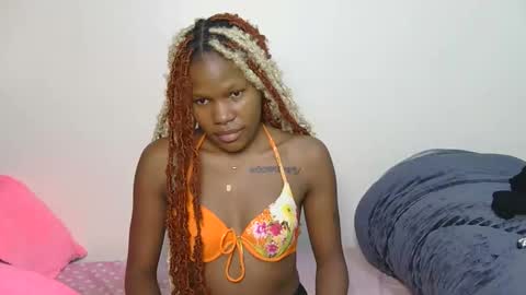 elllanna online show from November 16, 8:36 pm