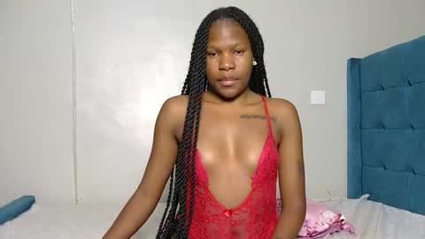 elllanna online show from March 19, 10:47 pm