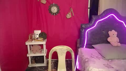 ELLORREY online show from February 22, 11:36 pm