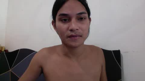 Snapshot of ellorrey chatting on June 4, 4:07 am ELLORREY online show from June 4, 4:07 am