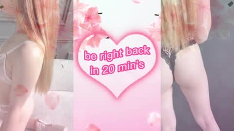 elly_ary online show from December 7, 9:22 pm