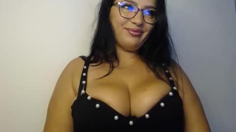 Snapshot of elly_denise chatting on September 17, 3:35 pm Denise online show from September 17, 3:35 pm