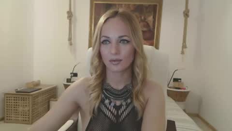 EllyaDiamond online show from February 3, 9:39 pm