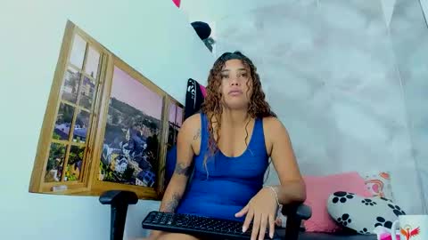 ellybloom online show from May 9, 2:11 pm