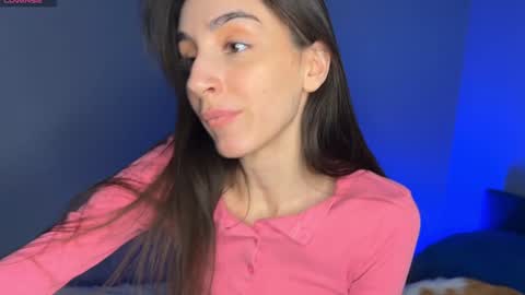 Snapshot of ellzabeth_ellison chatting on February 1, 9:00 am Im online Fri Sun Mon Tue Thu Fri Sat3 from 1000 online show from February 1, 9:00 am