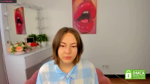 elma_lily online show from October 10, 6:01 am