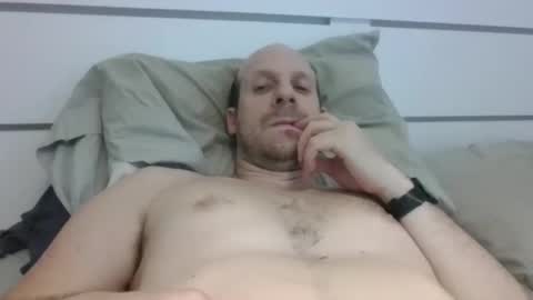 Mati Restrepo online show from March 12, 11:55 pm