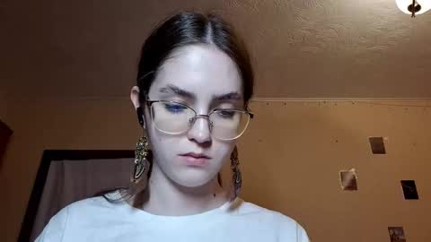 Kate online show from March 29, 2:50 pm